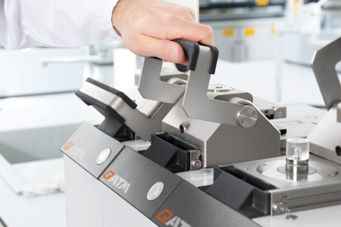 1800x1200px-vorlage-qpress-50-6 Hot Mounting Press Qpress 50