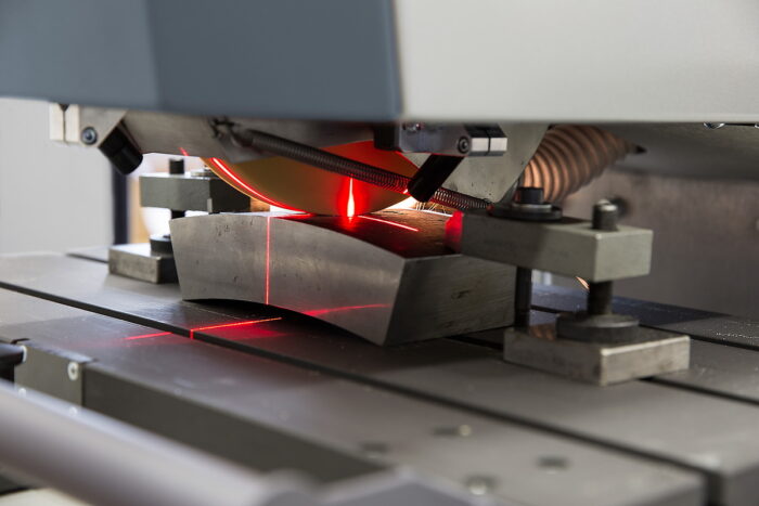 hardness-test-q750e-test-point-preparation-03 Hardness testing plant solutions Q750E