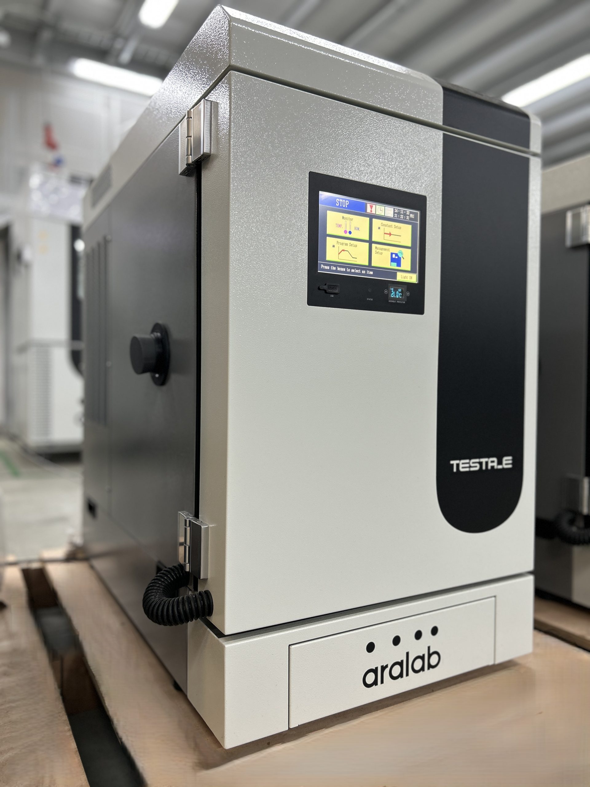 Aralab-Benchtop-environmental-chamber-2-scaled