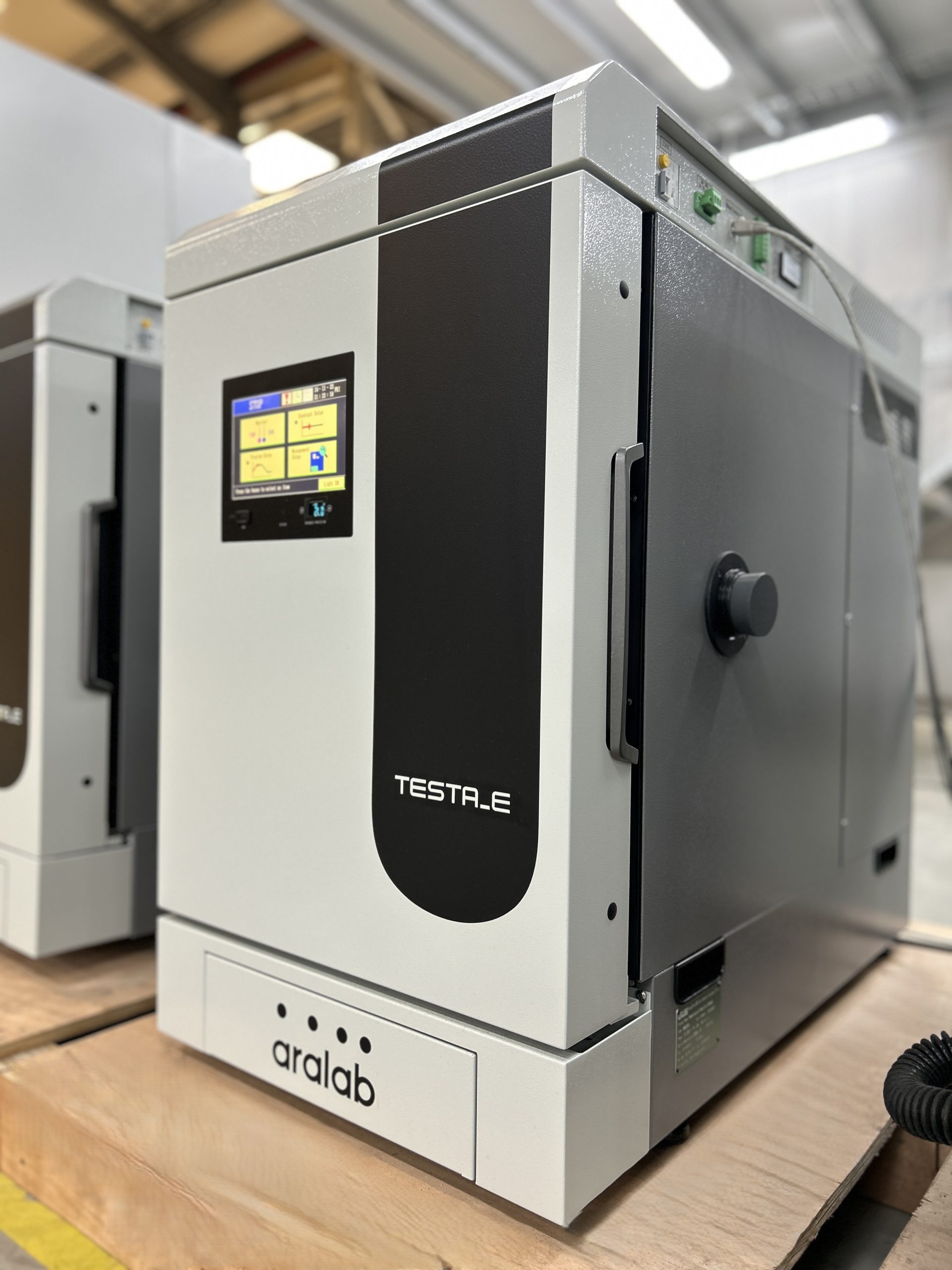 Aralab-Benchtop-environmental-chamber-3-scaled