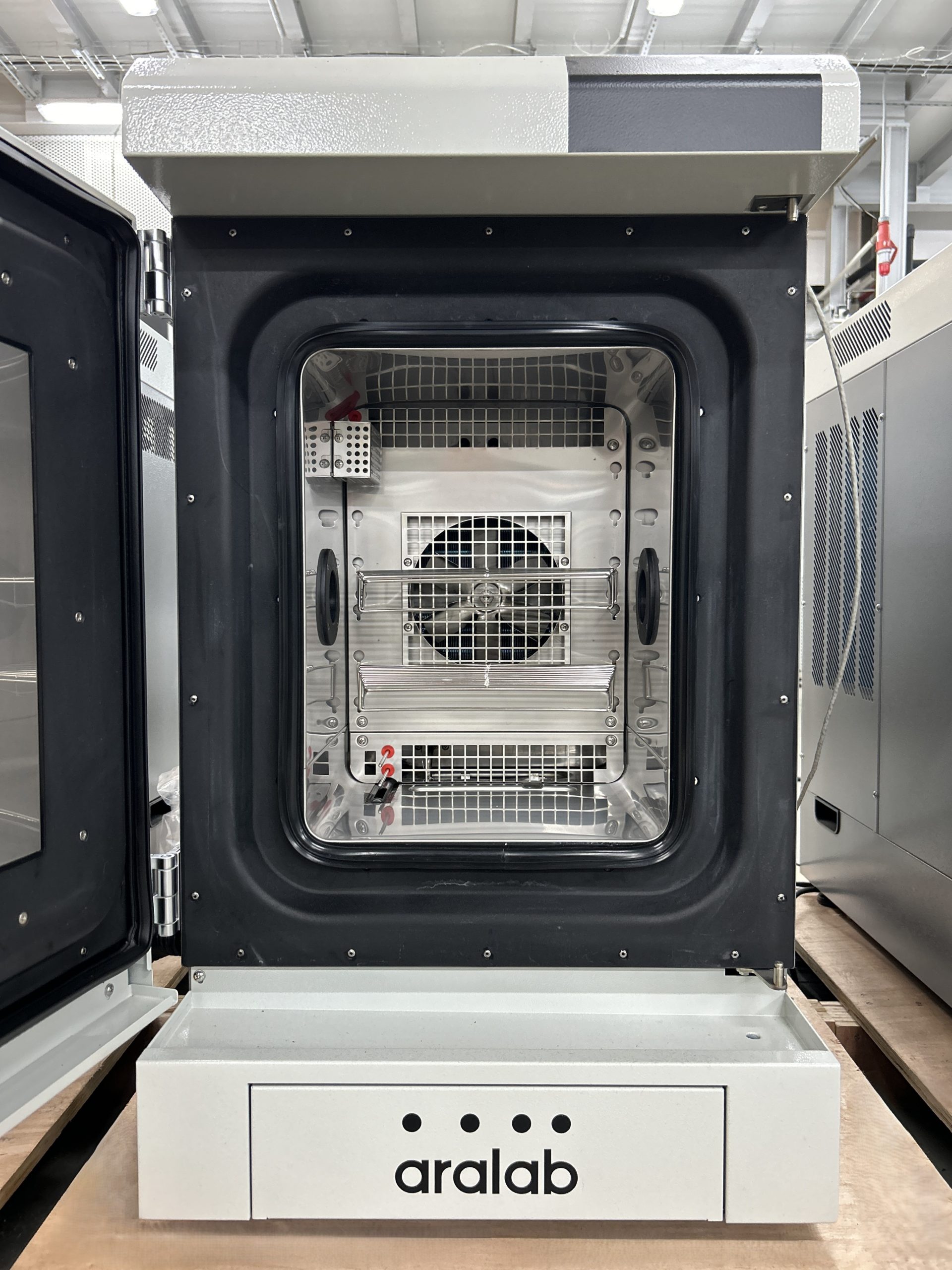 Aralab-Benchtop-environmental-chamber-4-scaled
