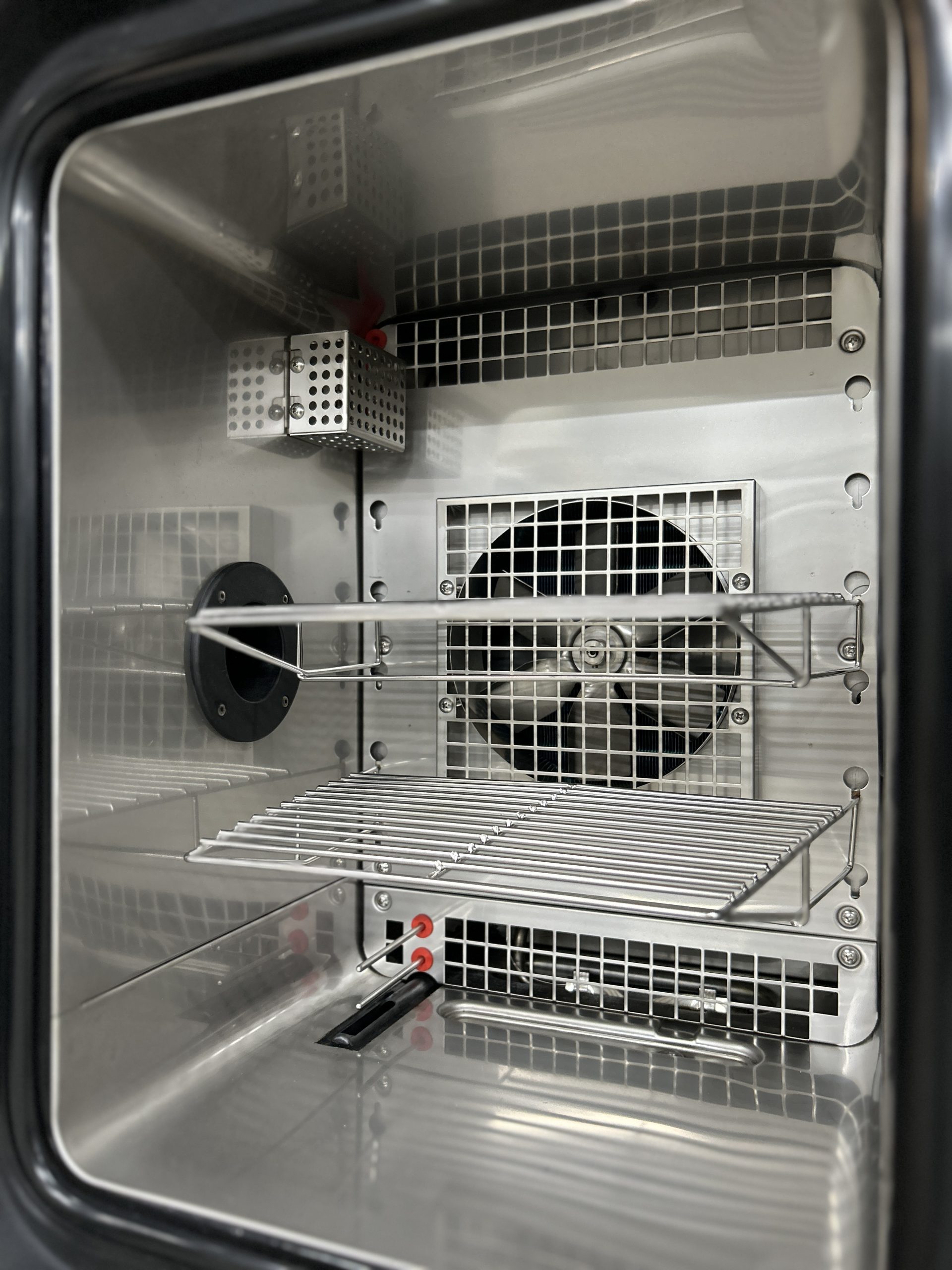 Aralab-Benchtop-environmental-chamber-5-scaled