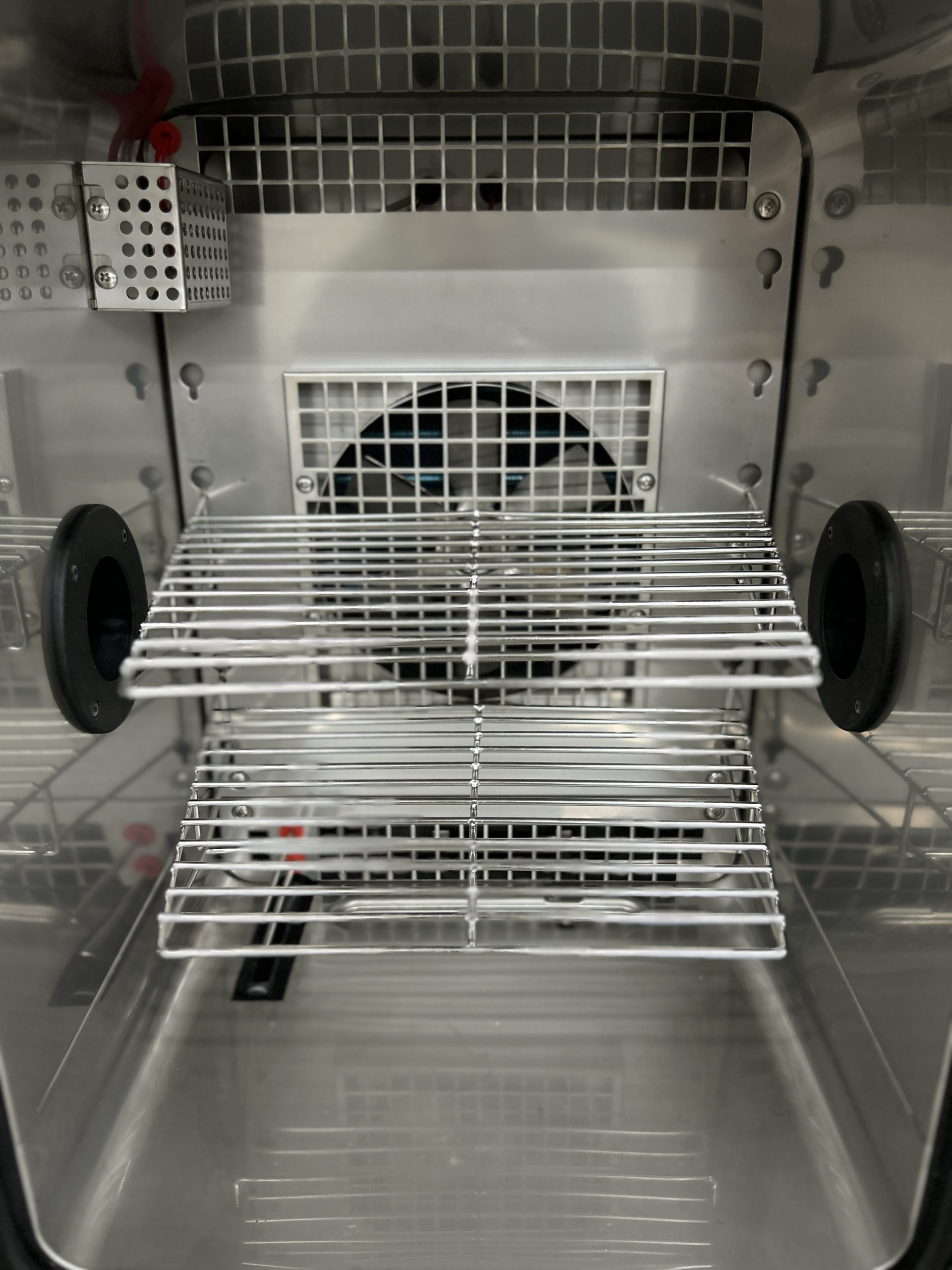 Aralab-Benchtop-environmental-chamber-8-scaled