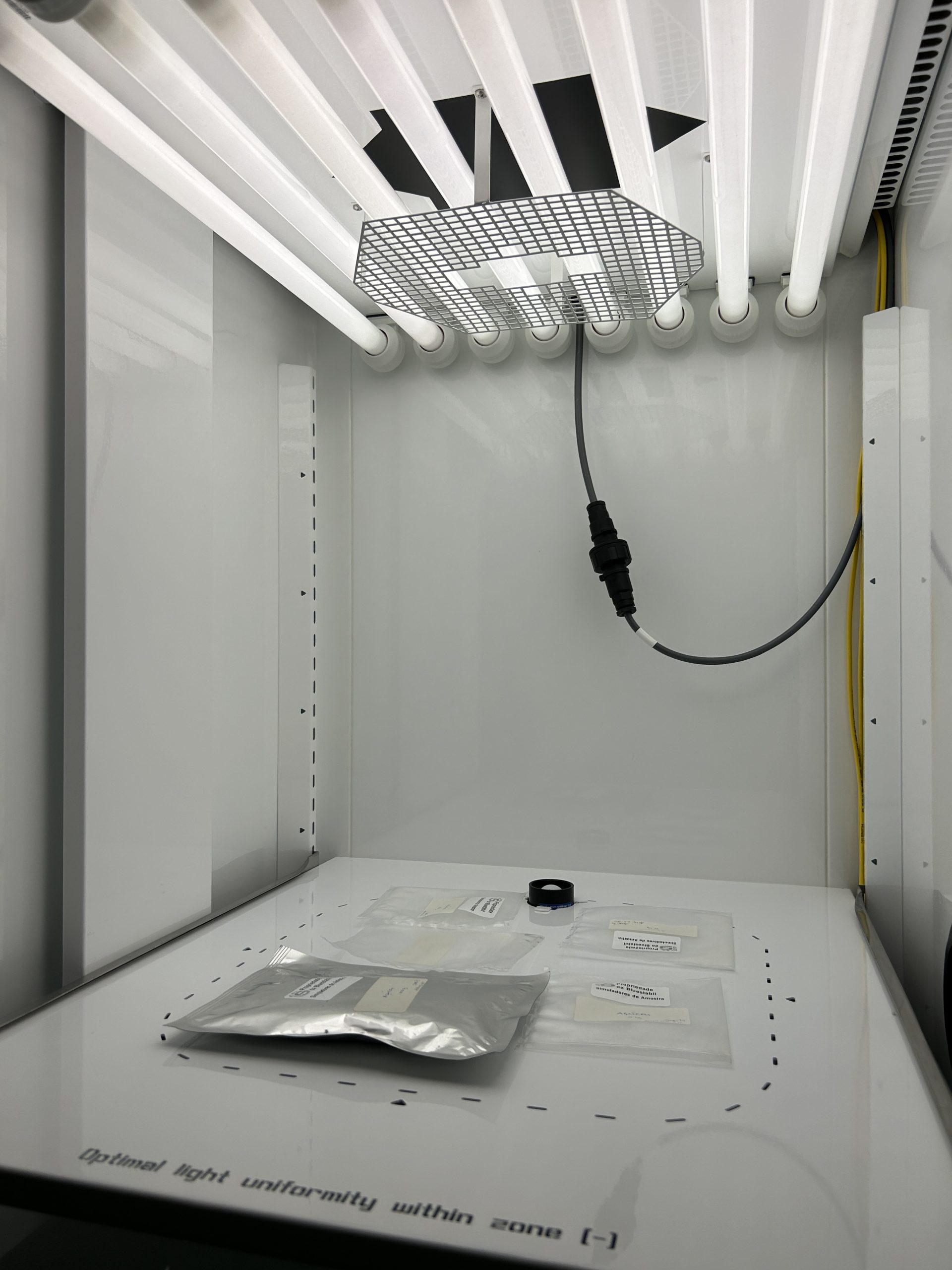 Aralab-Photostability-Chamber-ICH-Q1B_-36-2-scaled